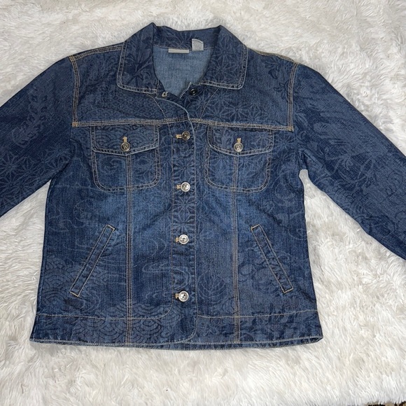 Chico’s Jean Jacket Women’s Size 0 Has Floral Design - Picture 1 of 10